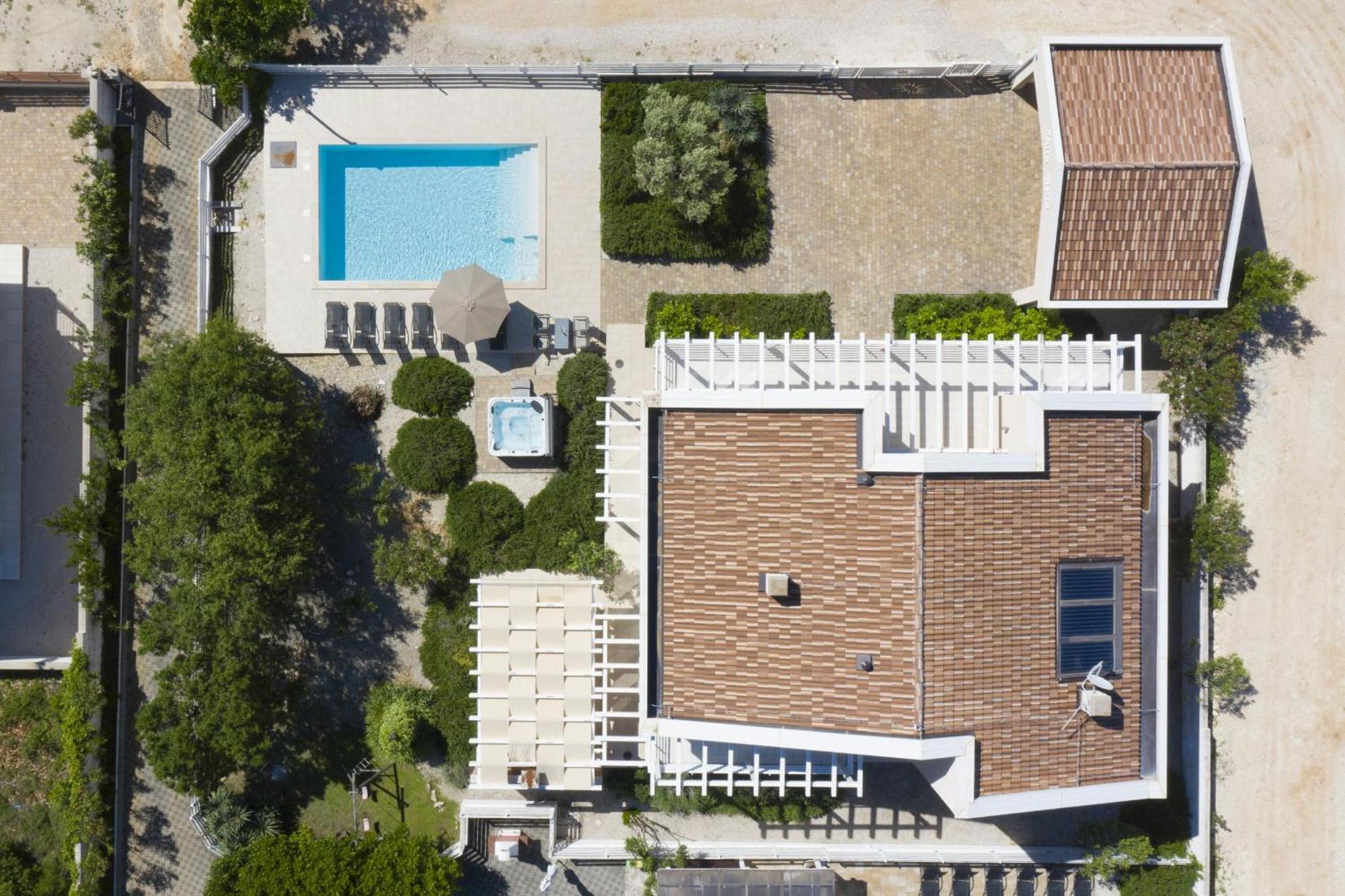 Villa Bella - Beautiful And Modern House With Pool, Souna, Jacuzzi & Playground, Liznjan - Istra Exterior foto