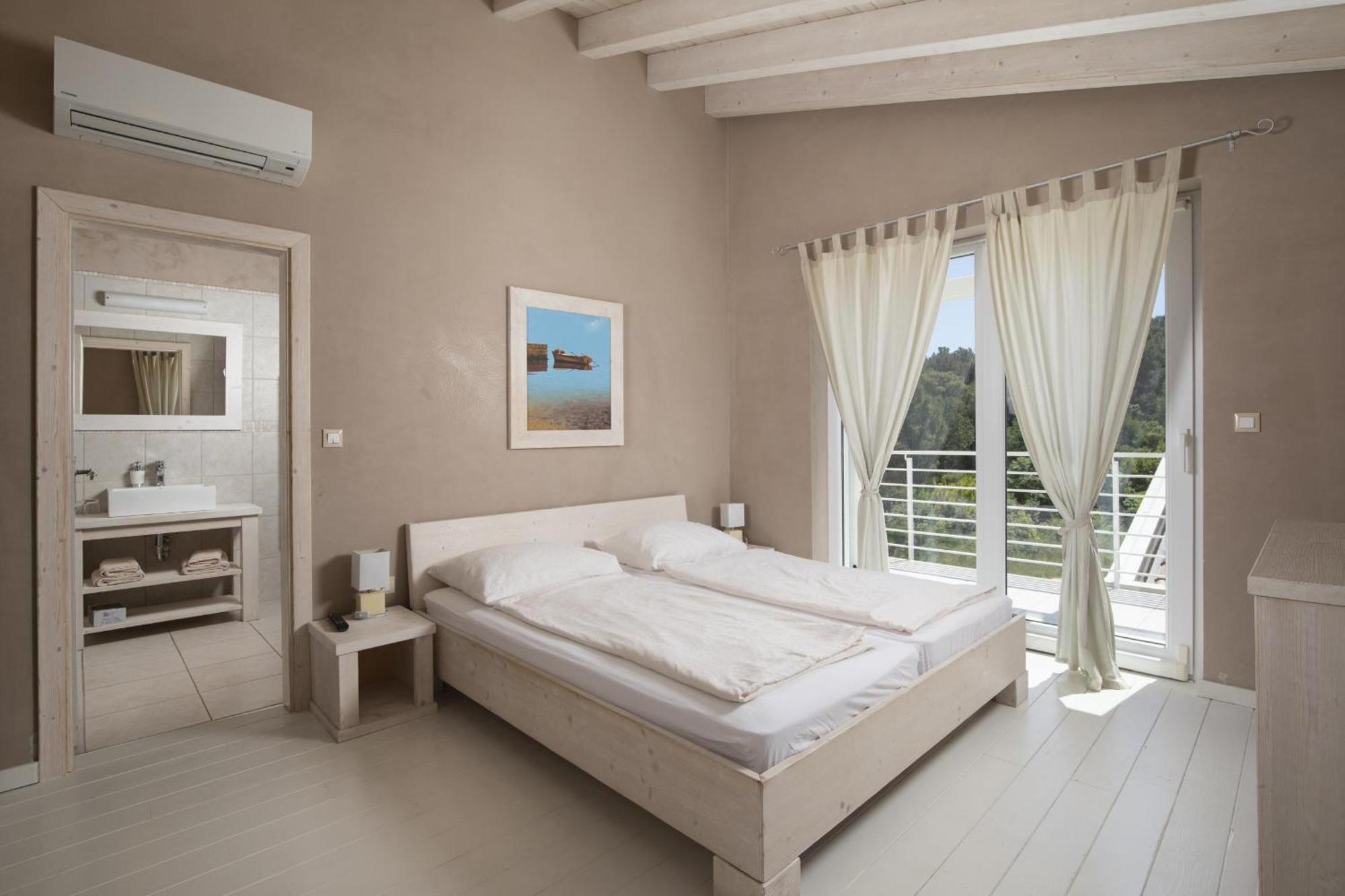 Villa Bella - Beautiful And Modern House With Pool, Souna, Jacuzzi & Playground, Liznjan - Istra Exterior foto