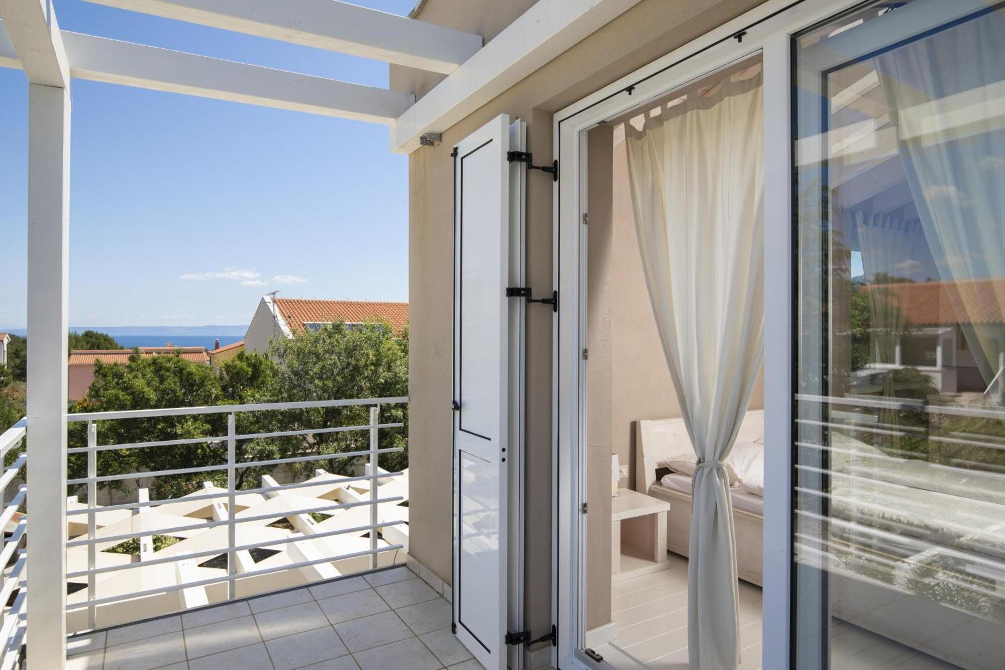 Villa Bella - Beautiful And Modern House With Pool, Souna, Jacuzzi & Playground, Liznjan - Istra Exterior foto
