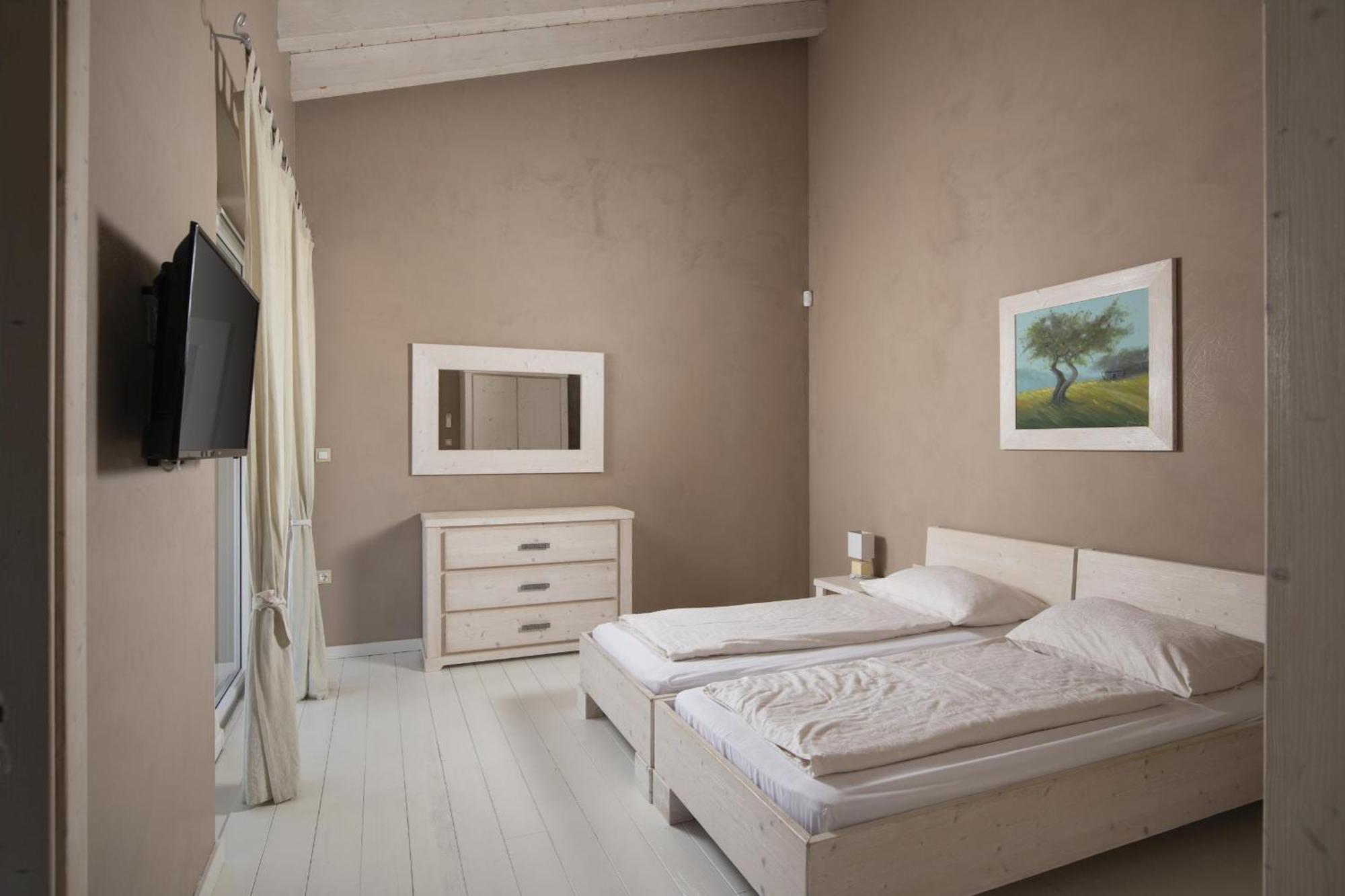 Villa Bella - Beautiful And Modern House With Pool, Souna, Jacuzzi & Playground, Liznjan - Istra Exterior foto