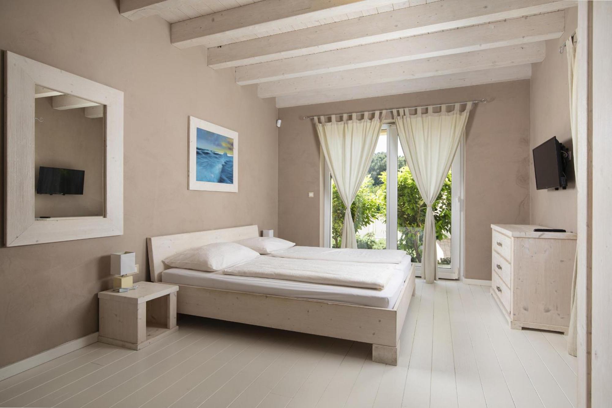 Villa Bella - Beautiful And Modern House With Pool, Souna, Jacuzzi & Playground, Liznjan - Istra Exterior foto