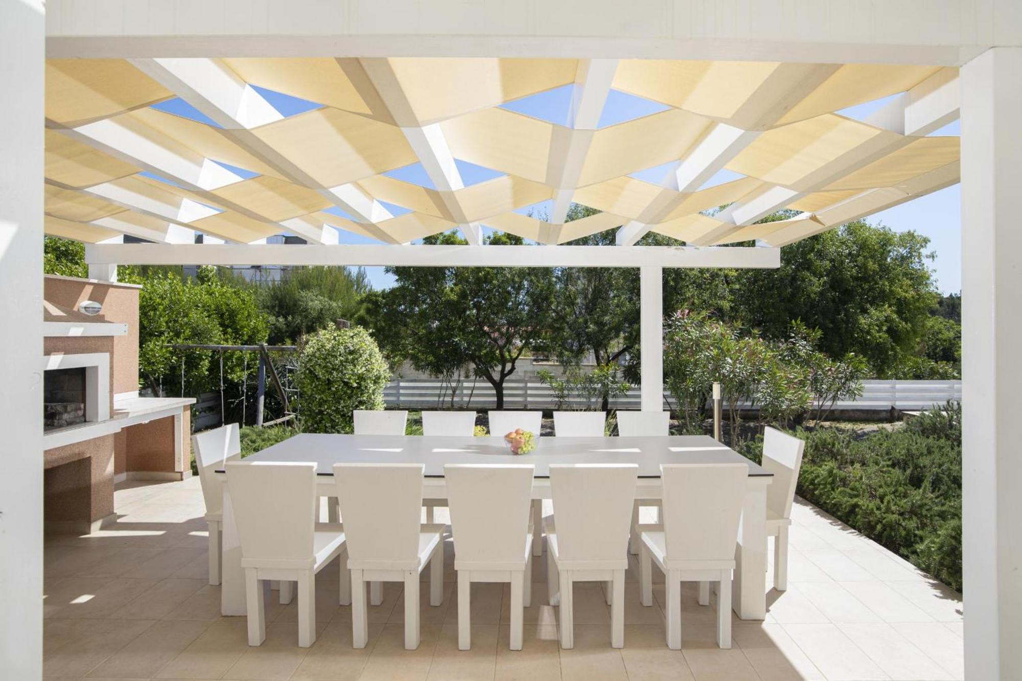 Villa Bella - Beautiful And Modern House With Pool, Souna, Jacuzzi & Playground, Liznjan - Istra Exterior foto